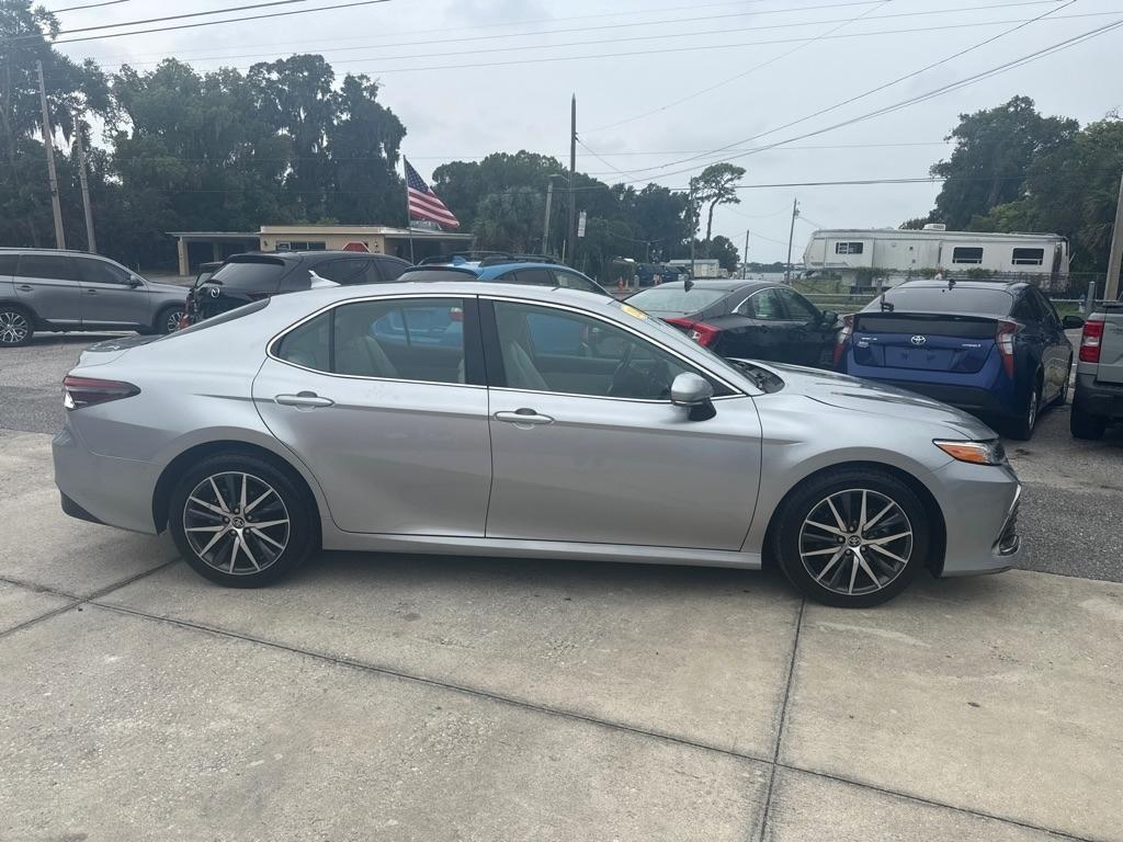 Toyota Camry XLE Auto (Natl) 2024