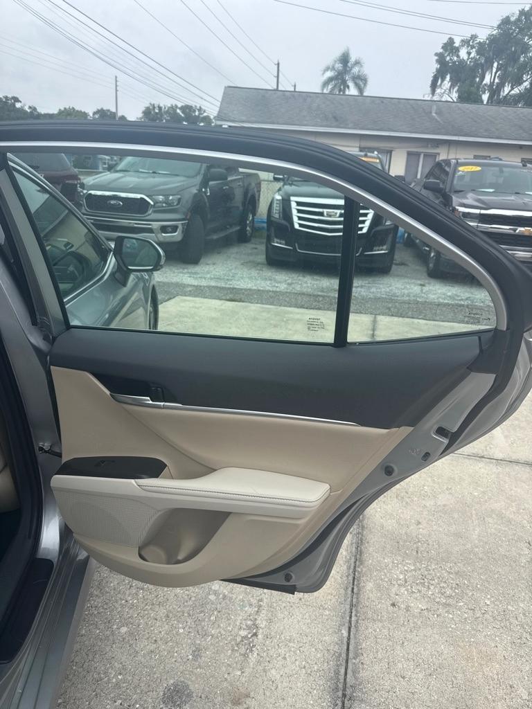 Toyota Camry XLE Auto (Natl) 2024