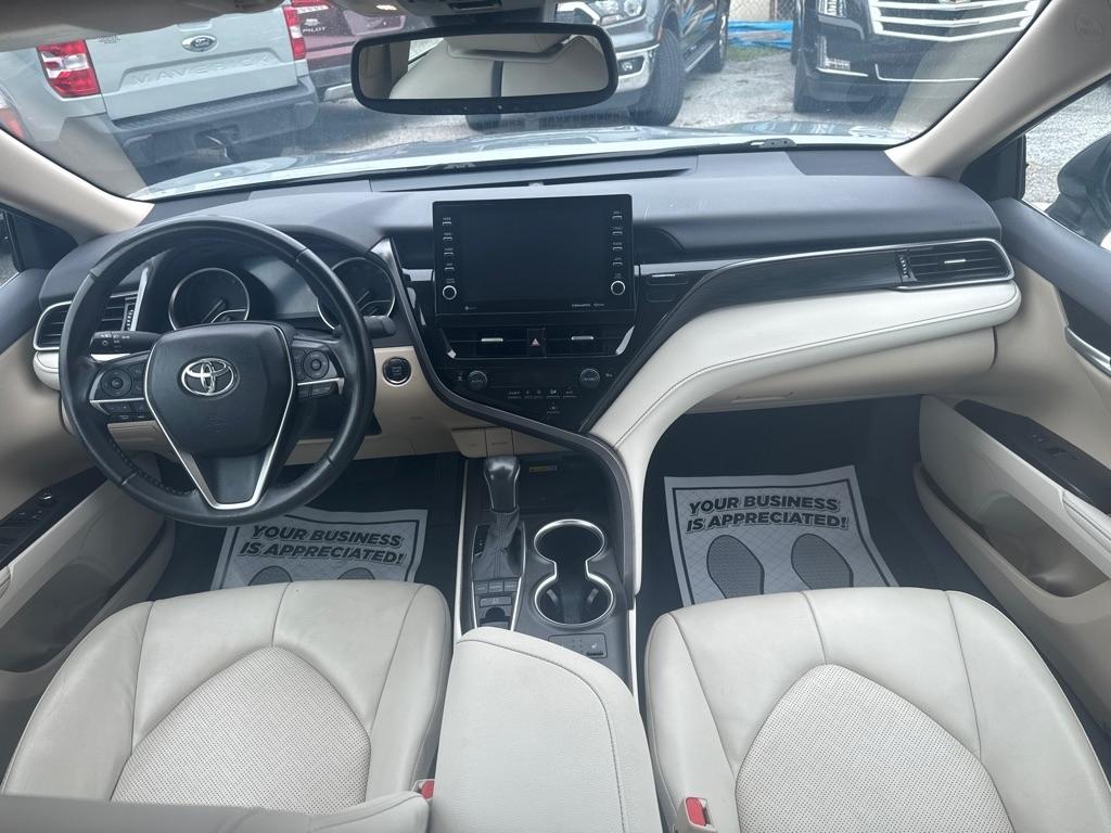 Toyota Camry XLE Auto (Natl) 2024