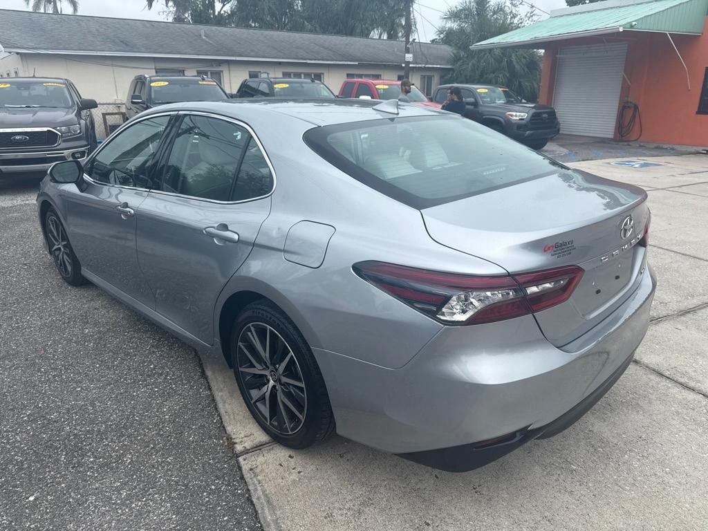 Toyota Camry XLE Auto (Natl) 2024