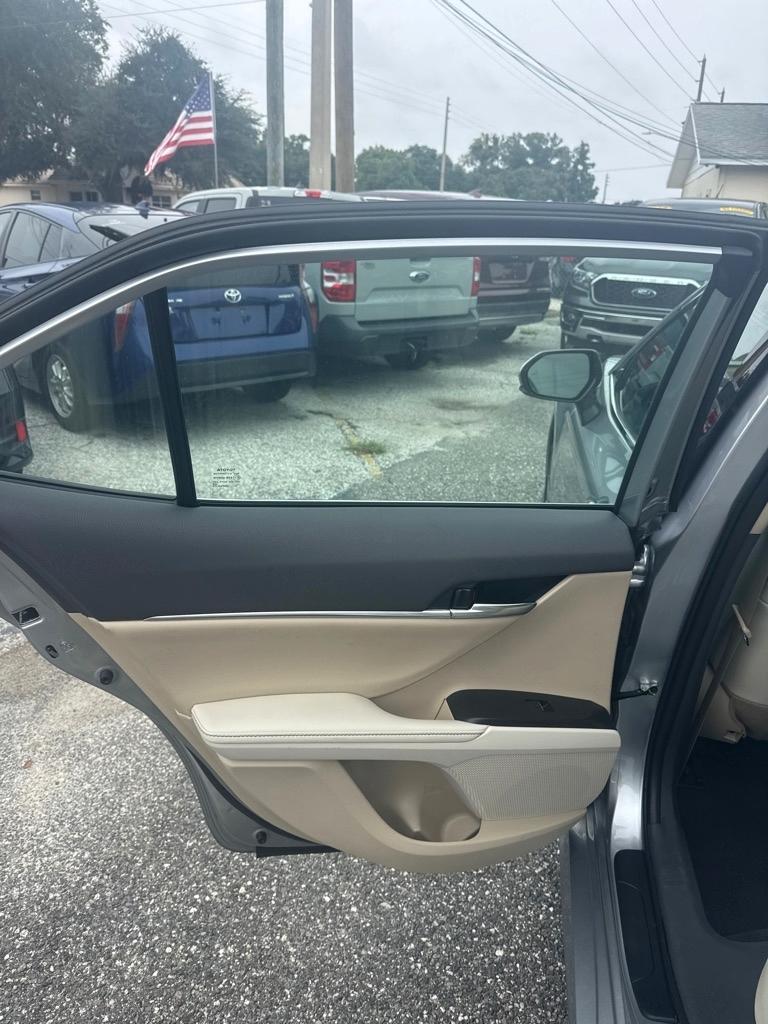 Toyota Camry XLE Auto (Natl) 2024