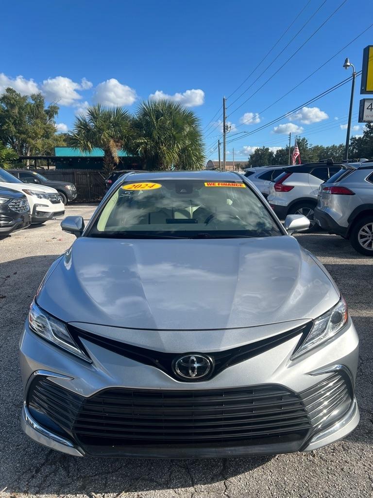 Toyota Camry XLE Auto (Natl) 2024