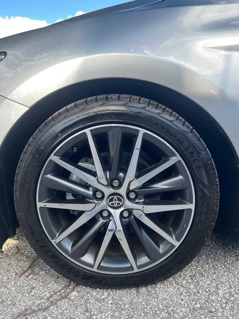 Toyota Camry XLE Auto (Natl) 2024