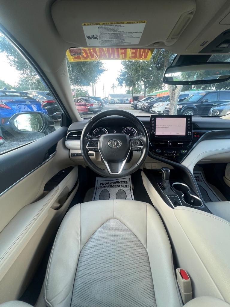 Toyota Camry XLE Auto (Natl) 2024
