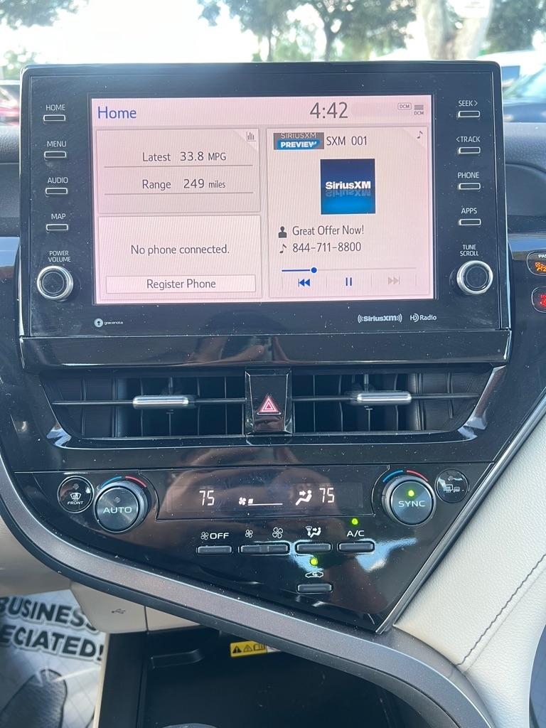 Toyota Camry XLE Auto (Natl) 2024