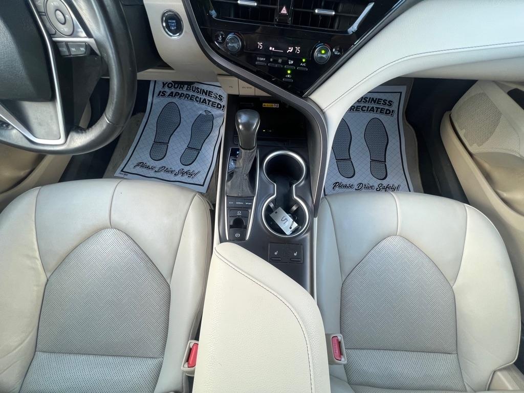 Toyota Camry XLE Auto (Natl) 2024