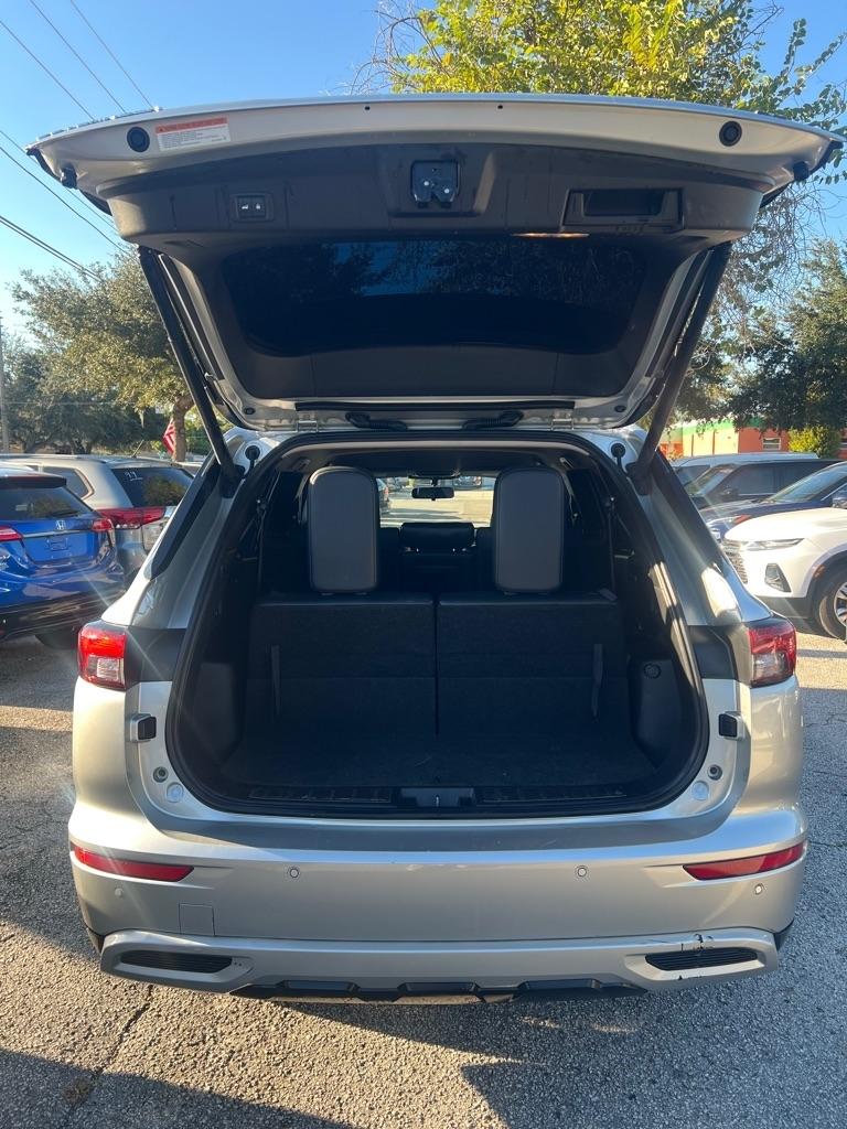 Mitsubishi Outlander SE Launch Edition FWD 2022