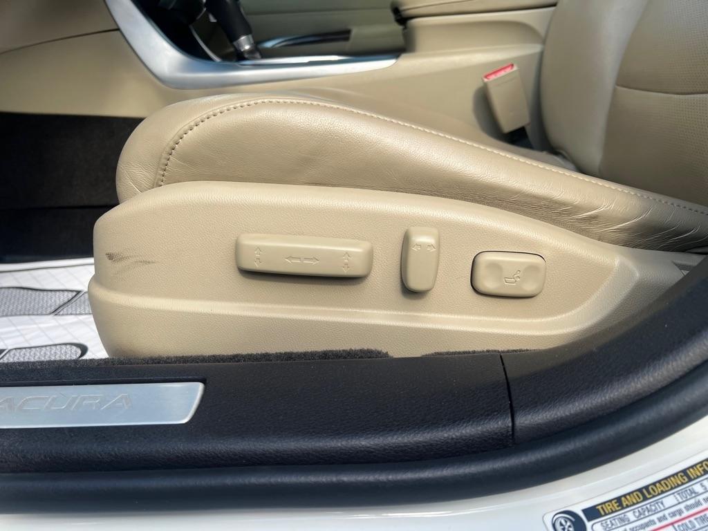 Acura TLX 2.4L FWD w/Technology Pkg 2019