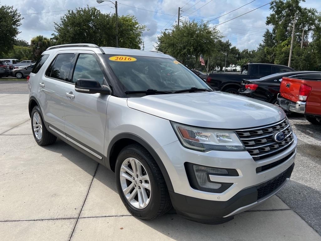 Ford Explorer FWD 4dr XLT 2016