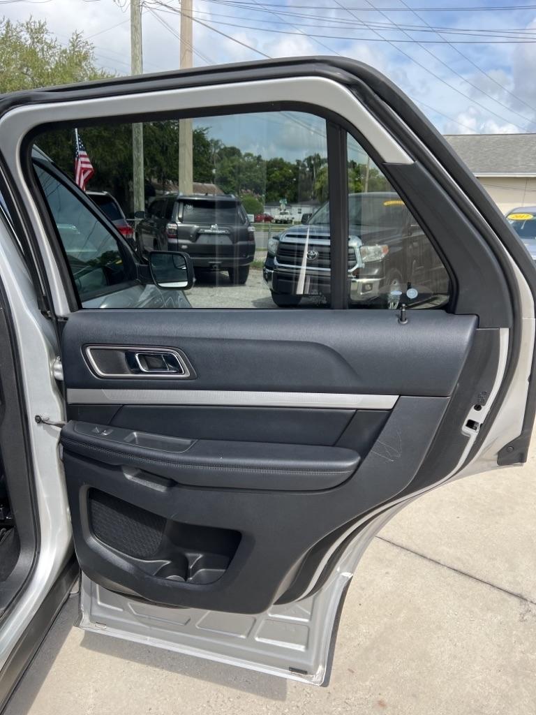 Ford Explorer FWD 4dr XLT 2016