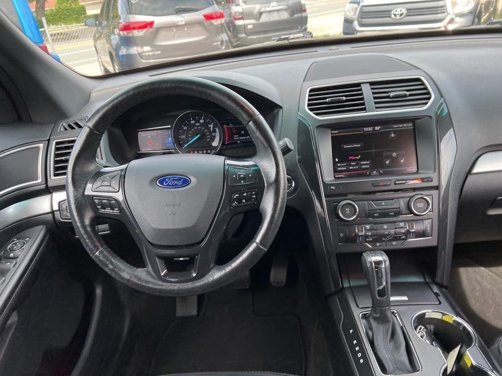 Ford Explorer FWD 4dr XLT 2016