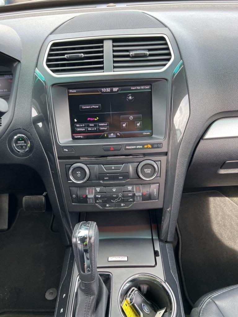 Ford Explorer FWD 4dr XLT 2016