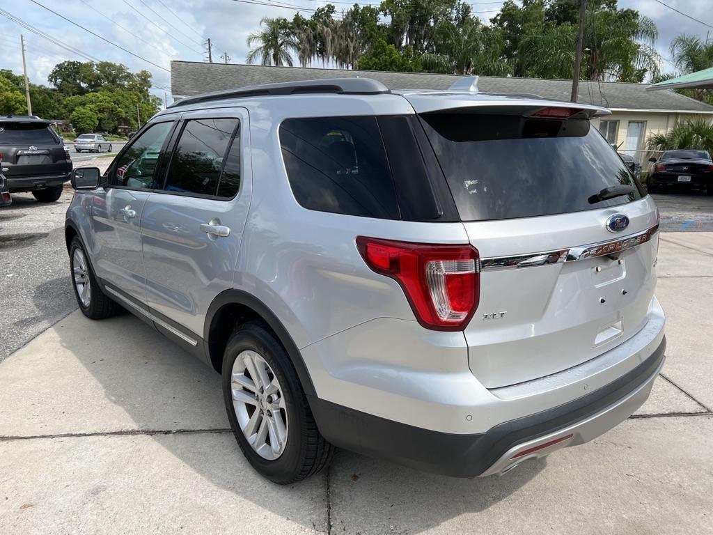Ford Explorer FWD 4dr XLT 2016