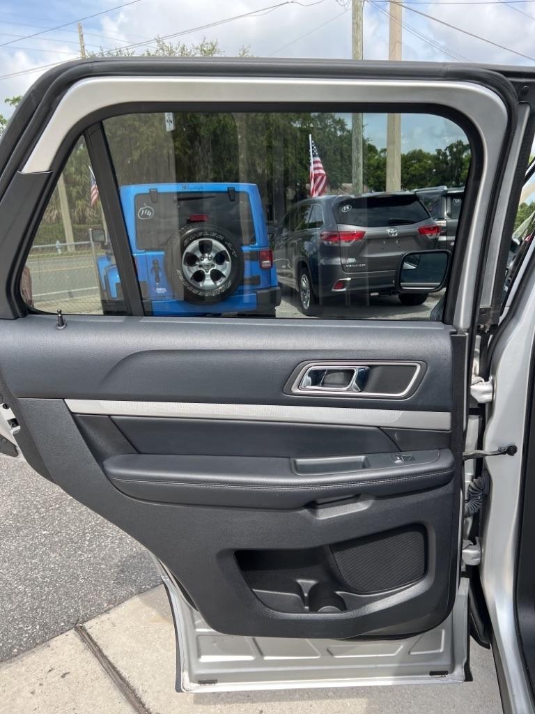 Ford Explorer FWD 4dr XLT 2016