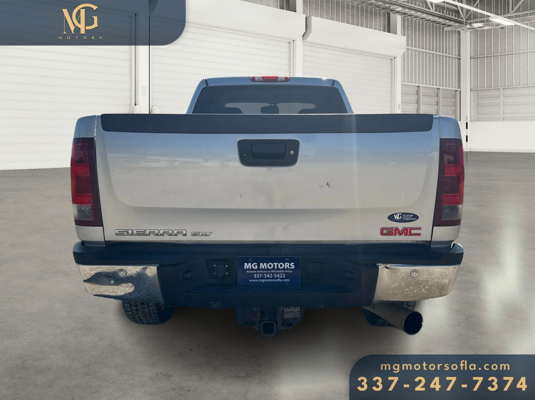 GMC Sierra 2500HD SLT Crew Cab 4WD 2013 GMC Sierra 2500HD SLT Crew Cab 4WD 2013