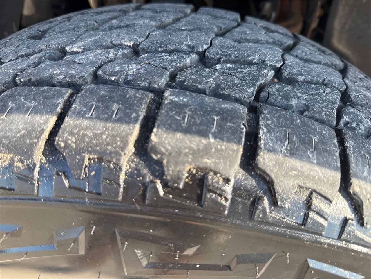 GMC Sierra 2500HD SLT Crew Cab 4WD 2013 GMC Sierra 2500HD SLT Crew Cab 4WD 2013