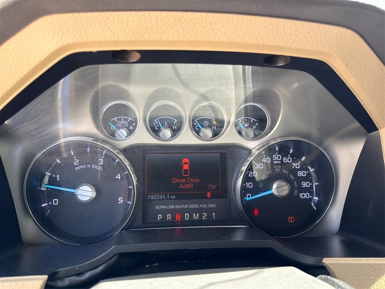 Ford F-250 SD Lariat Crew Cab 4WD 2013