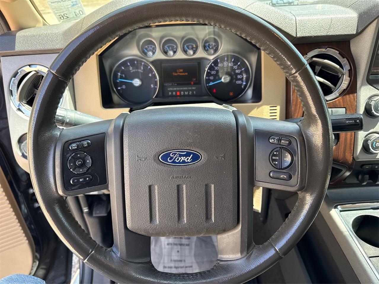 Ford F-250 SD Lariat Crew Cab 4WD 2013