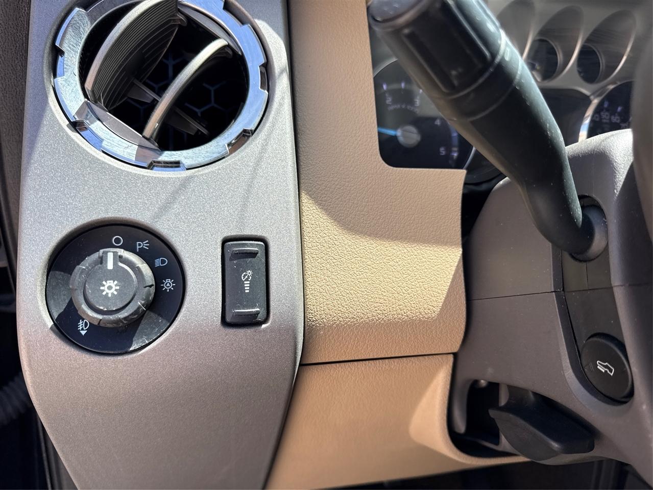 Ford F-250 SD Lariat Crew Cab 4WD 2013