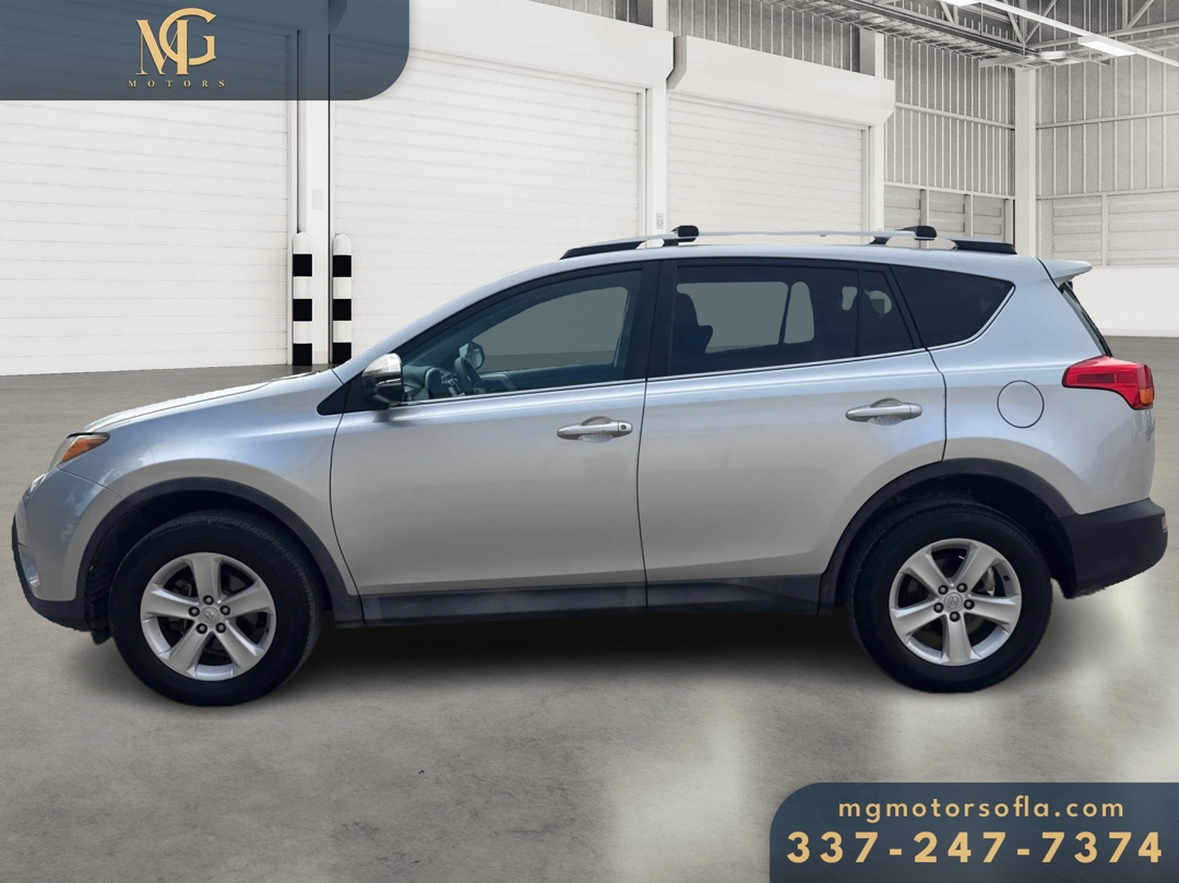 Toyota RAV4 XLE FWD 2014