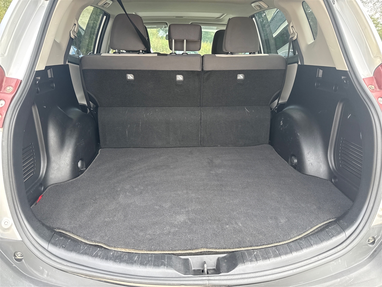 Toyota RAV4 XLE FWD 2014