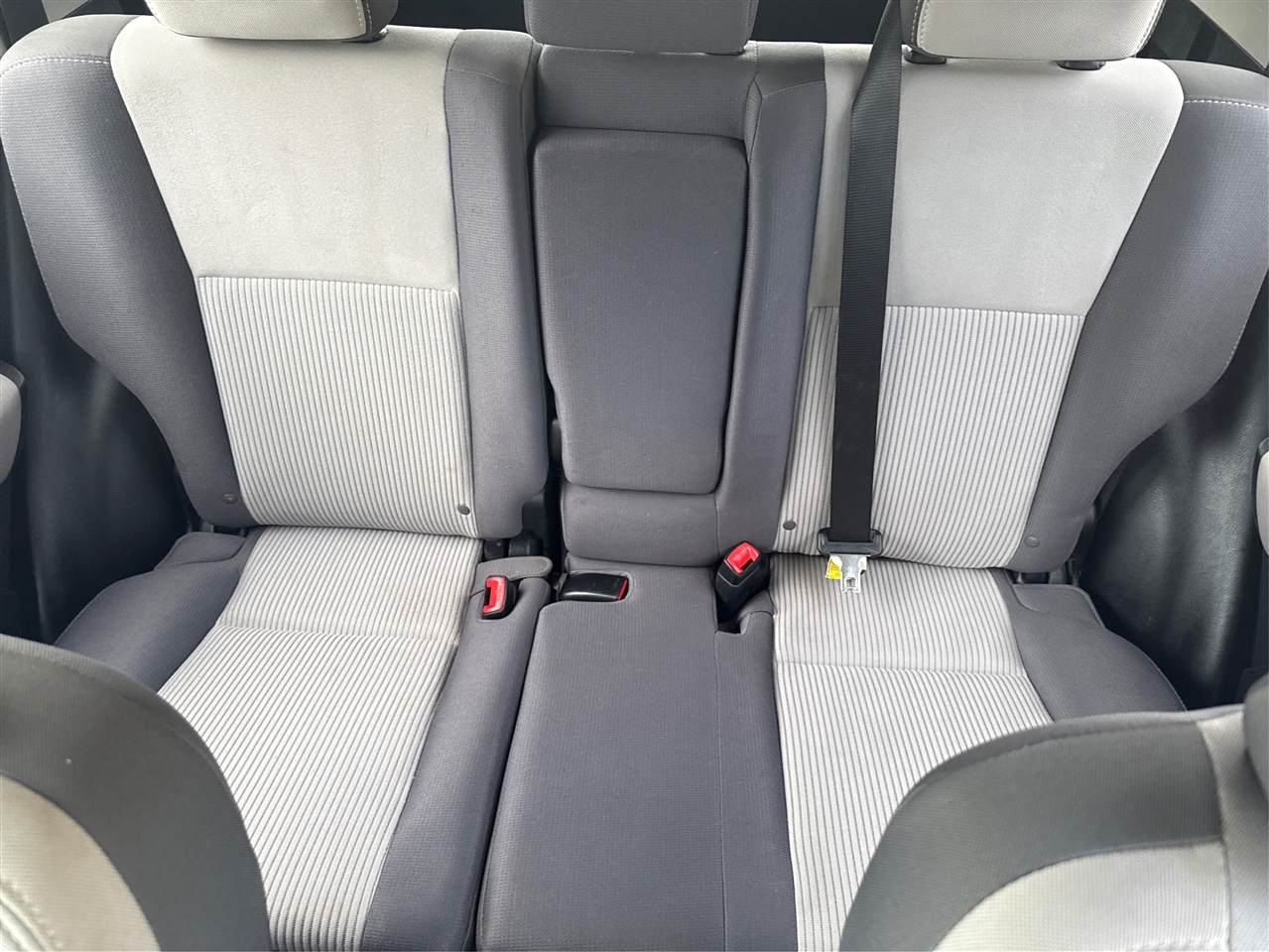 Toyota RAV4 XLE FWD 2014