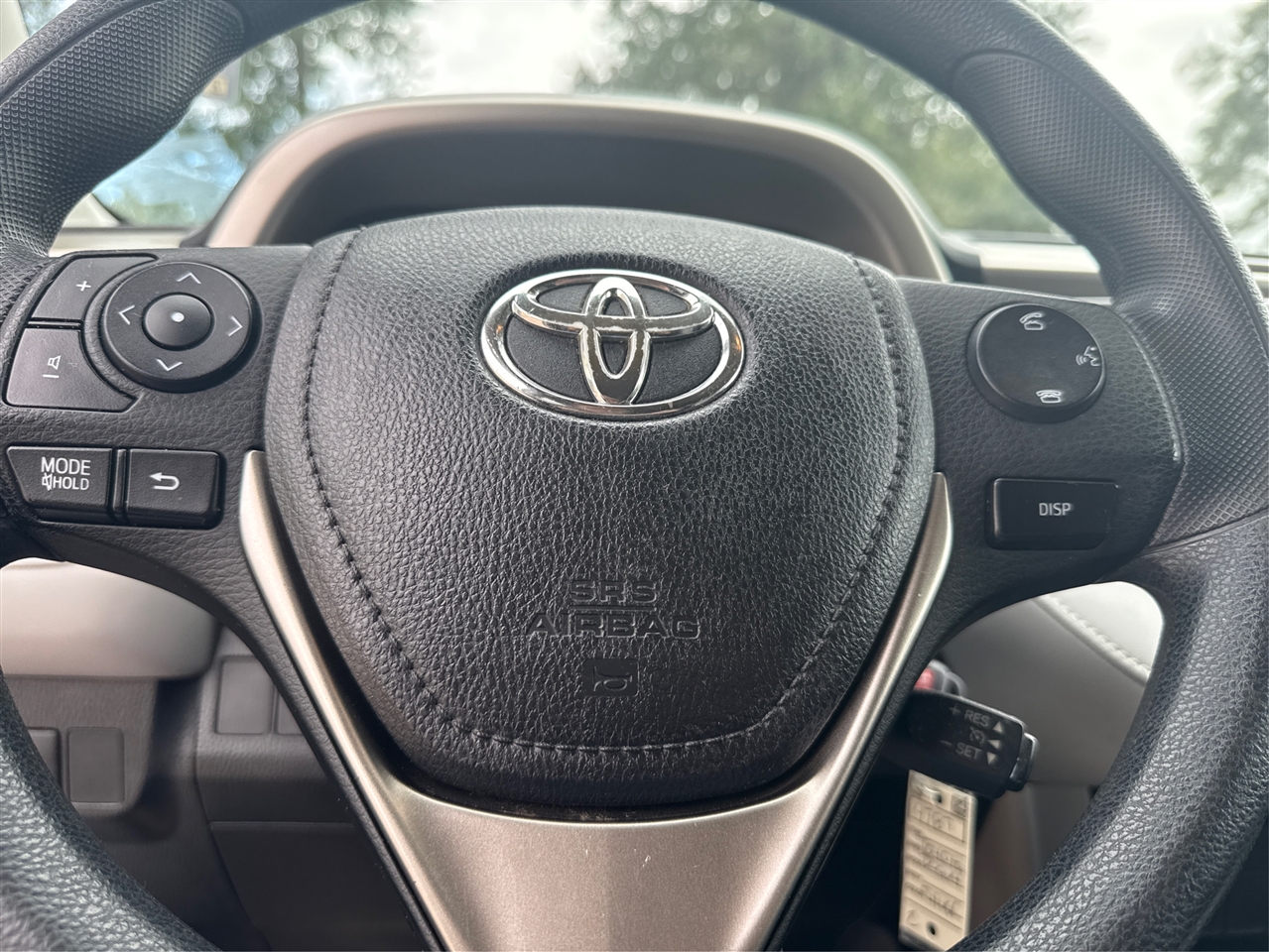 Toyota RAV4 XLE FWD 2014