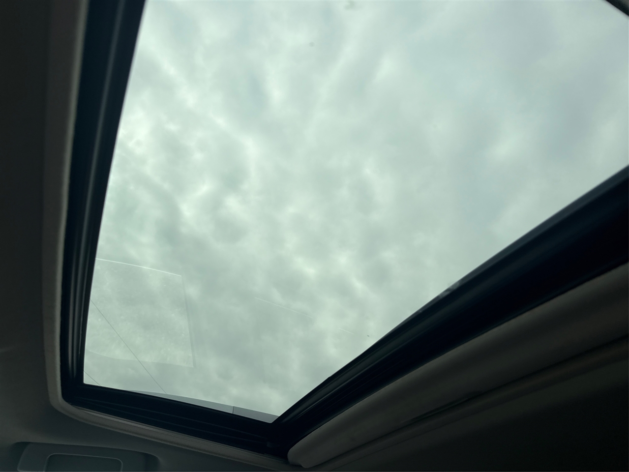 Toyota RAV4 XLE FWD 2014