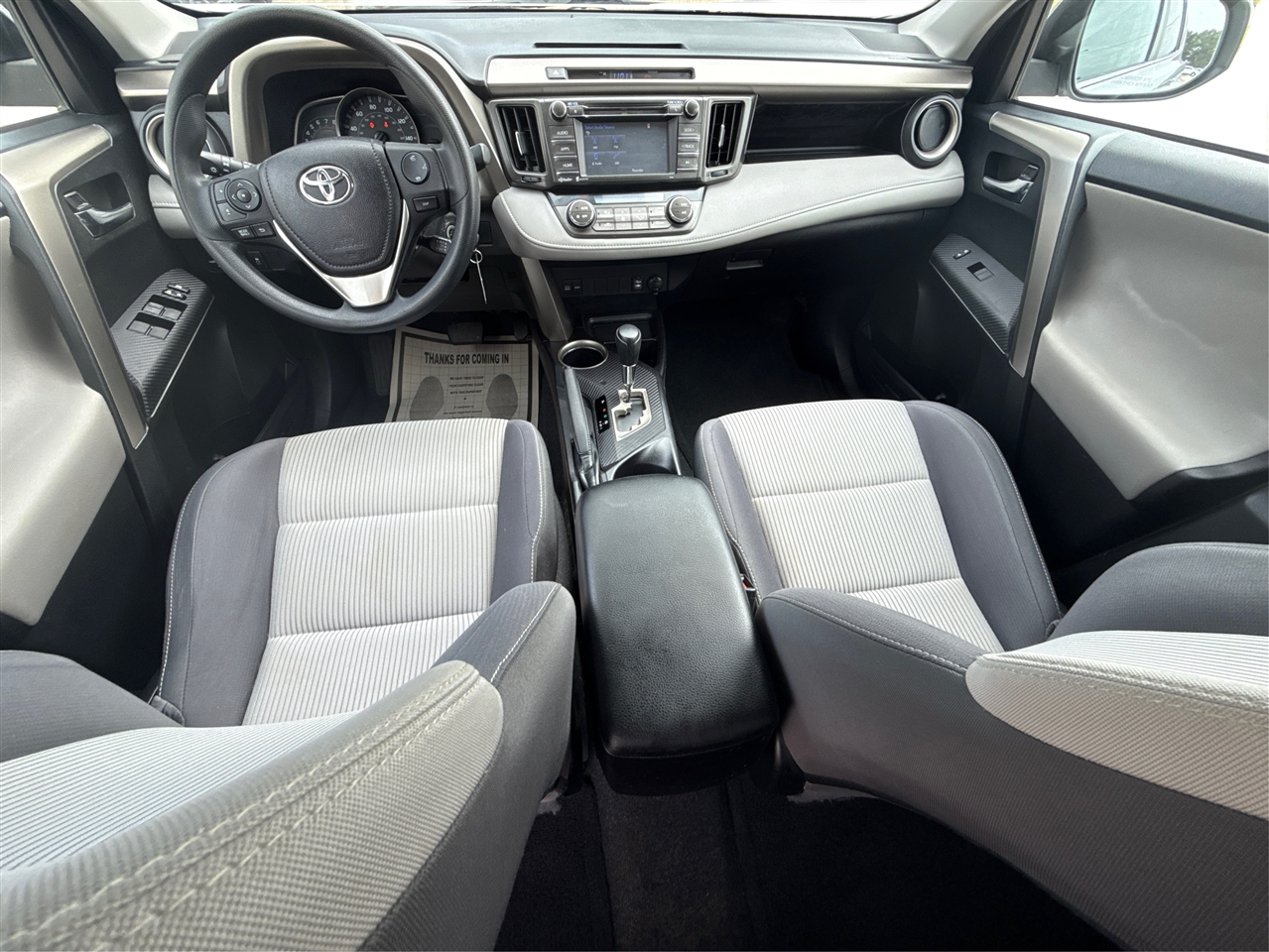 Toyota RAV4 XLE FWD 2014