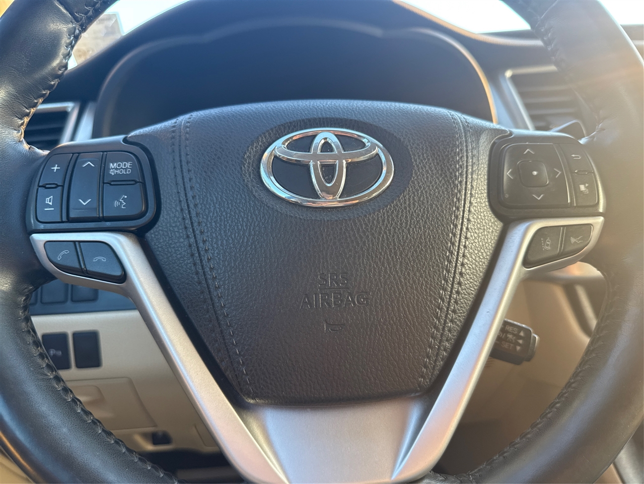 Toyota Highlander Limited FWD V6 2019