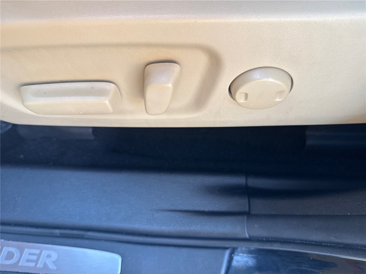 Toyota Highlander Limited FWD V6 2019