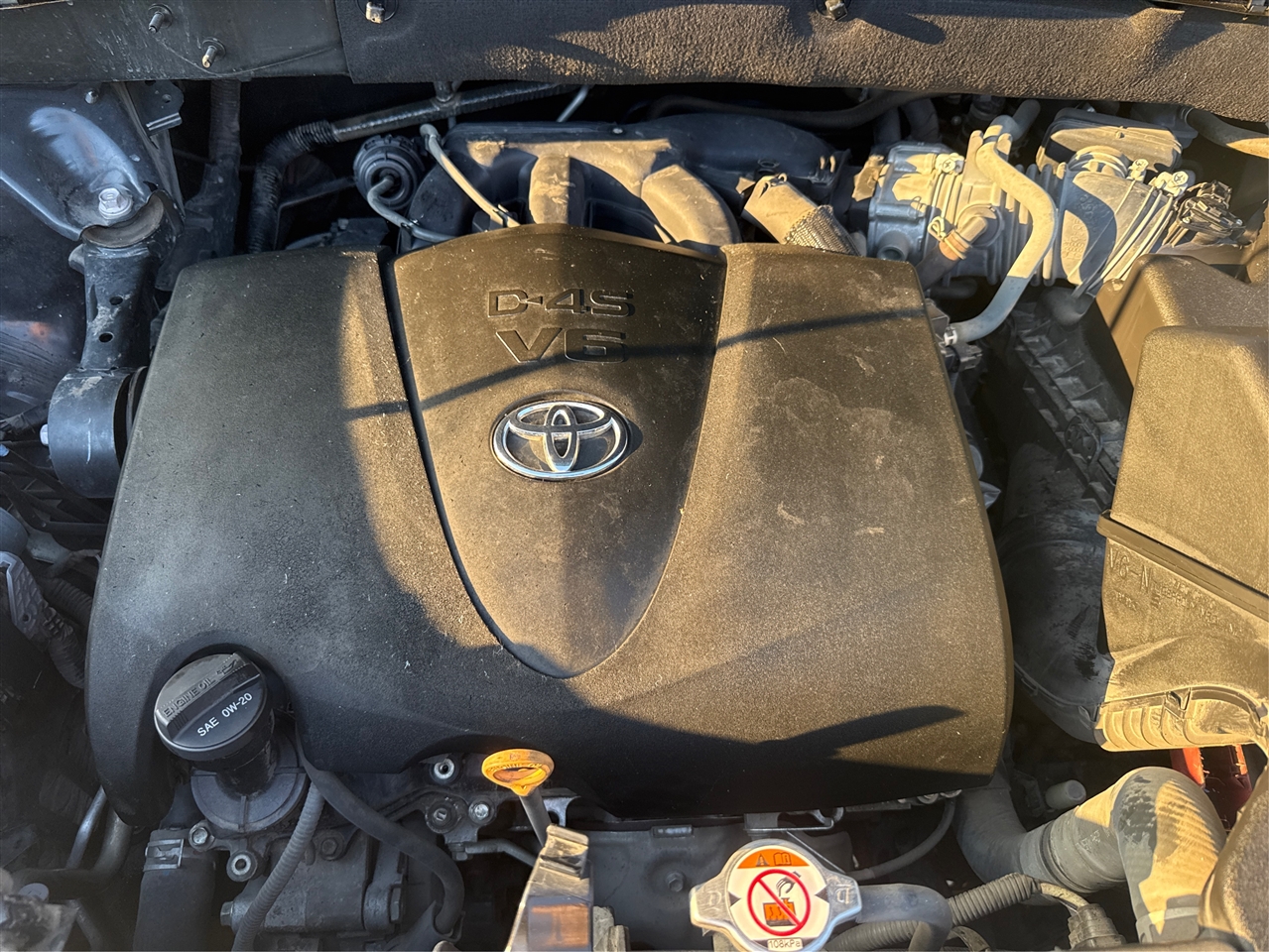 Toyota Highlander Limited FWD V6 2019