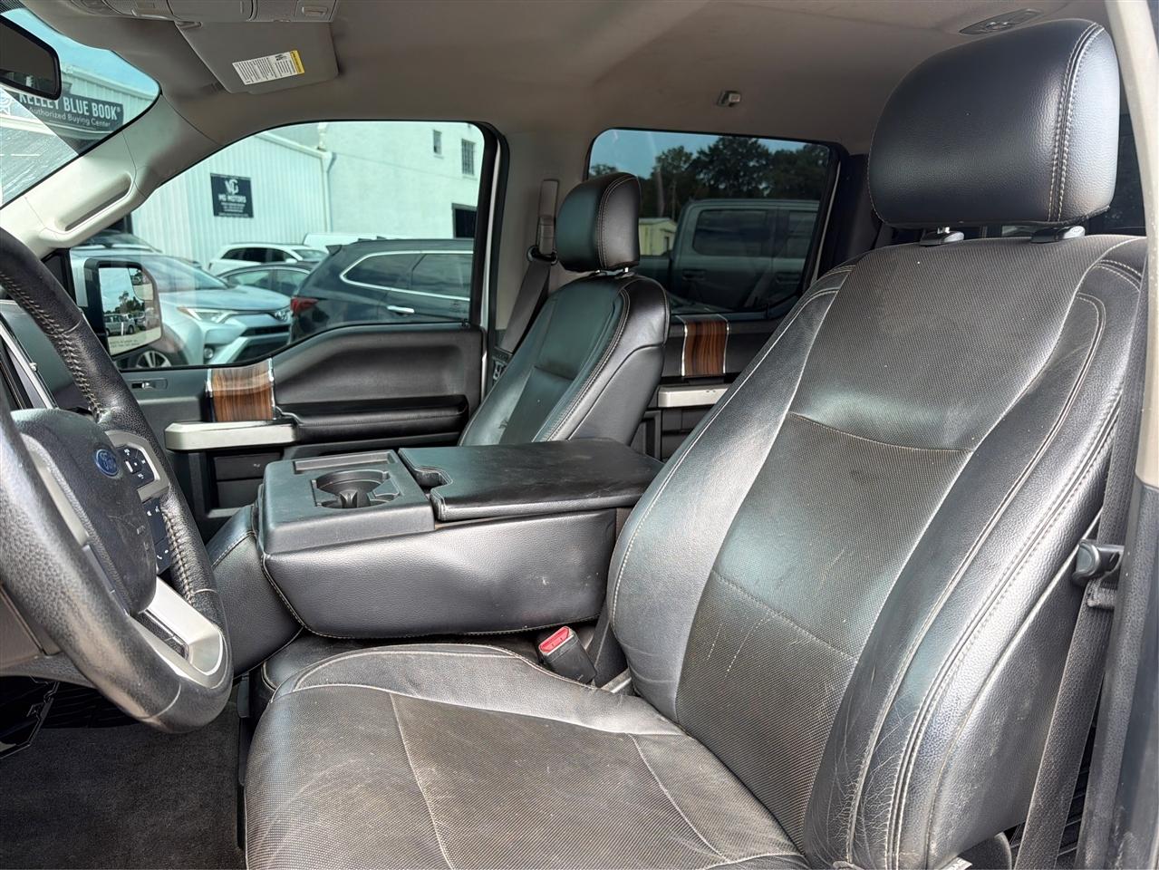 Ford F-150 Lariat SuperCrew 5.5-ft. Bed 4WD 2015