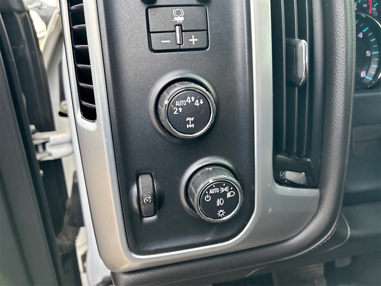 GMC Sierra 1500 SLT Crew Cab Short Box 4WD 2018
