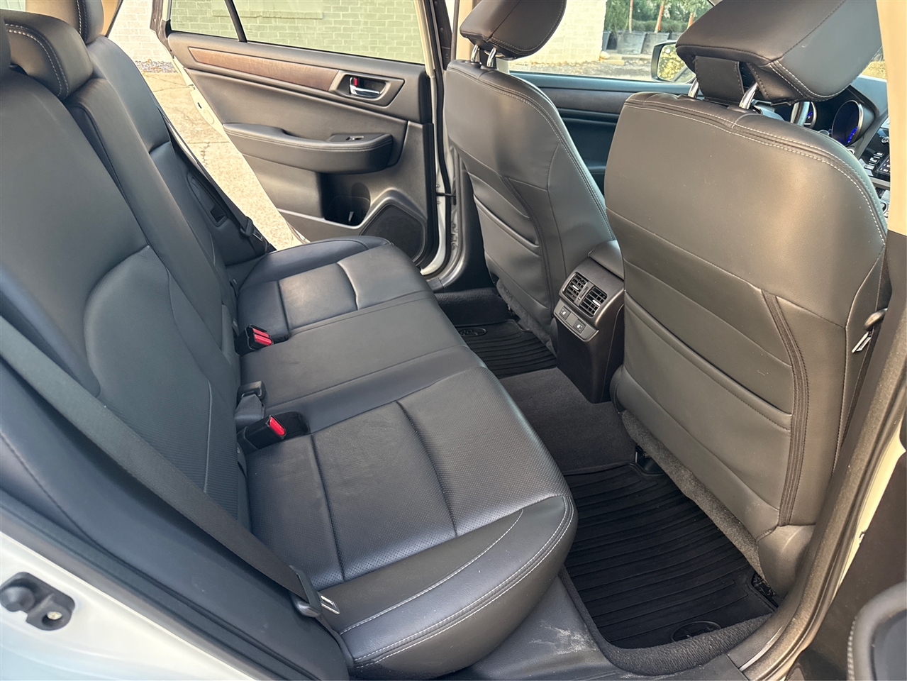 Subaru Outback 2.5i Limited 2017