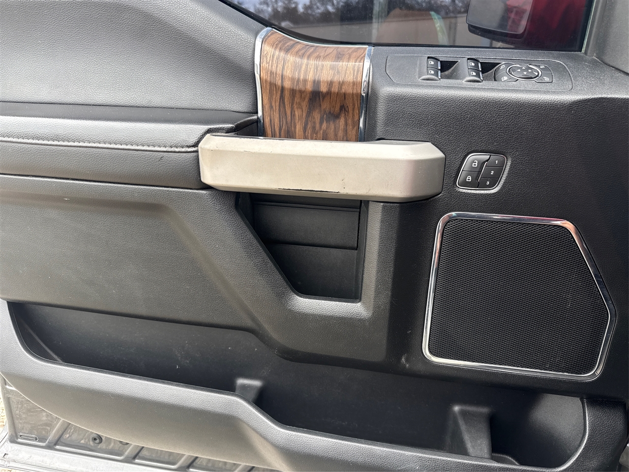 Ford F-150 Lariat SuperCrew 5.5-ft. Bed 4WD 2018