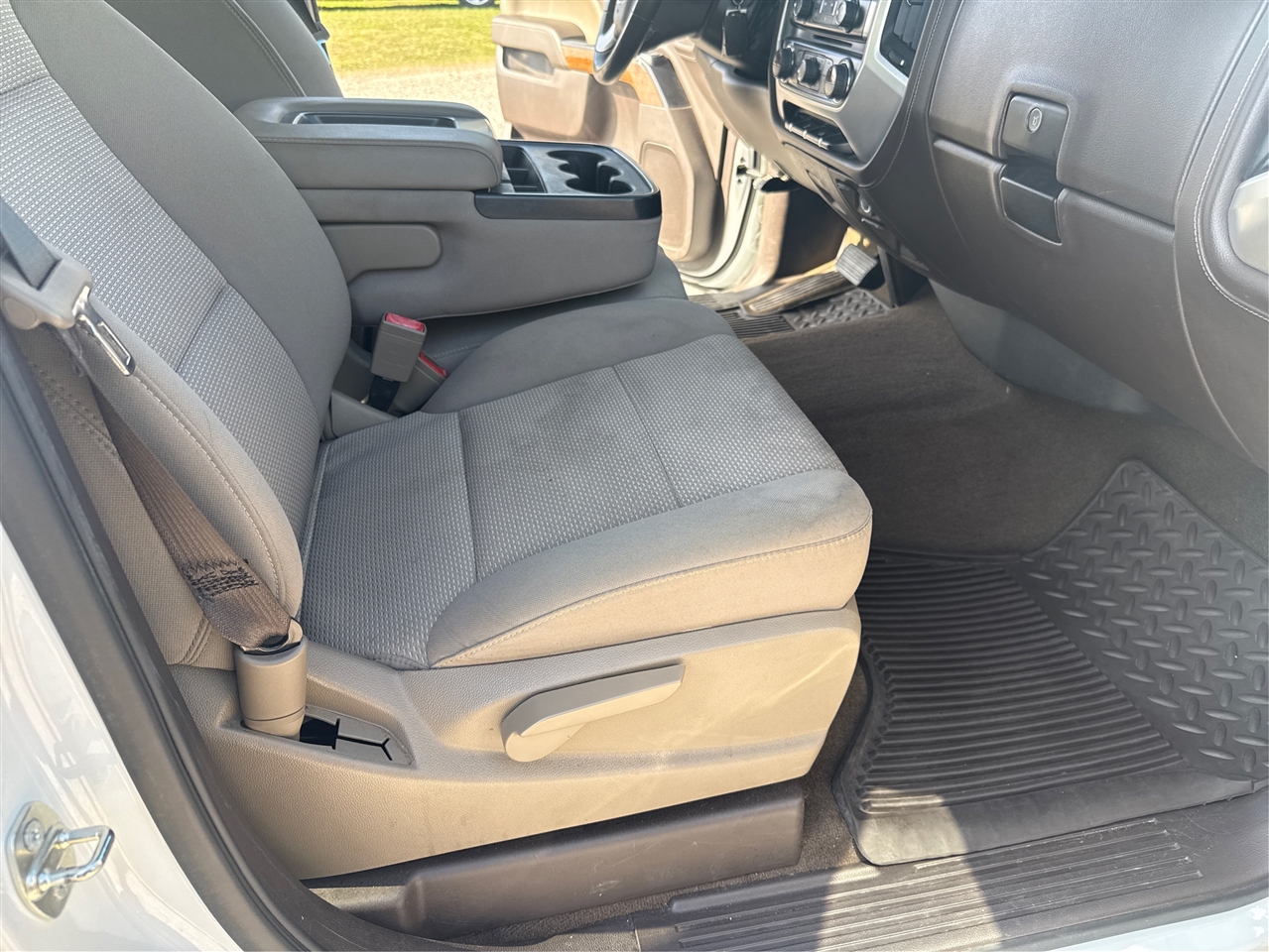 GMC Sierra 1500 SLE Crew Cab 2WD 2017