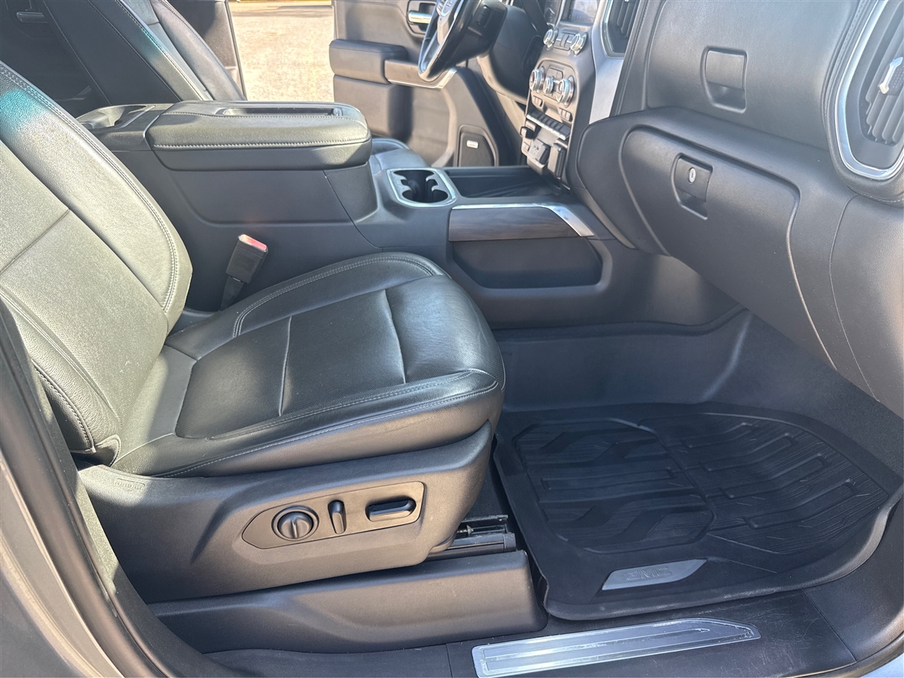 GMC Sierra 1500 SLT Crew Cab Short Box 2WD 2019