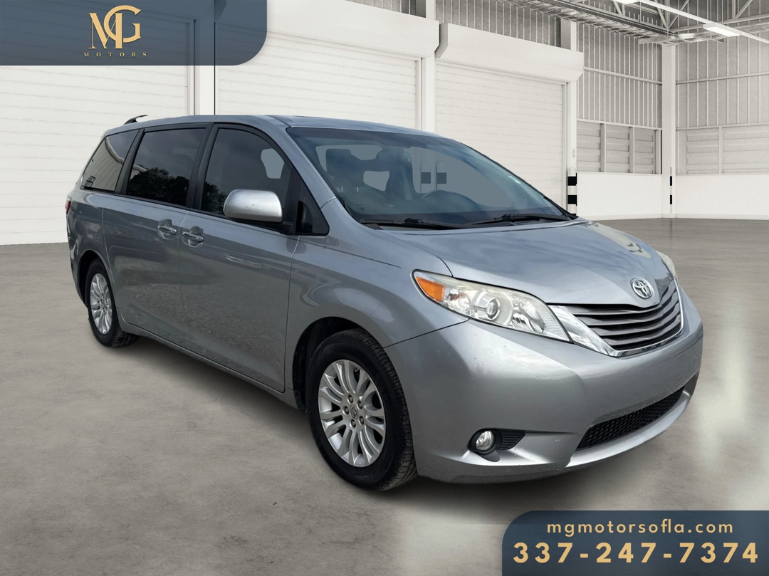 Toyota Sienna XLE FWD 8-Passenger V6 2016