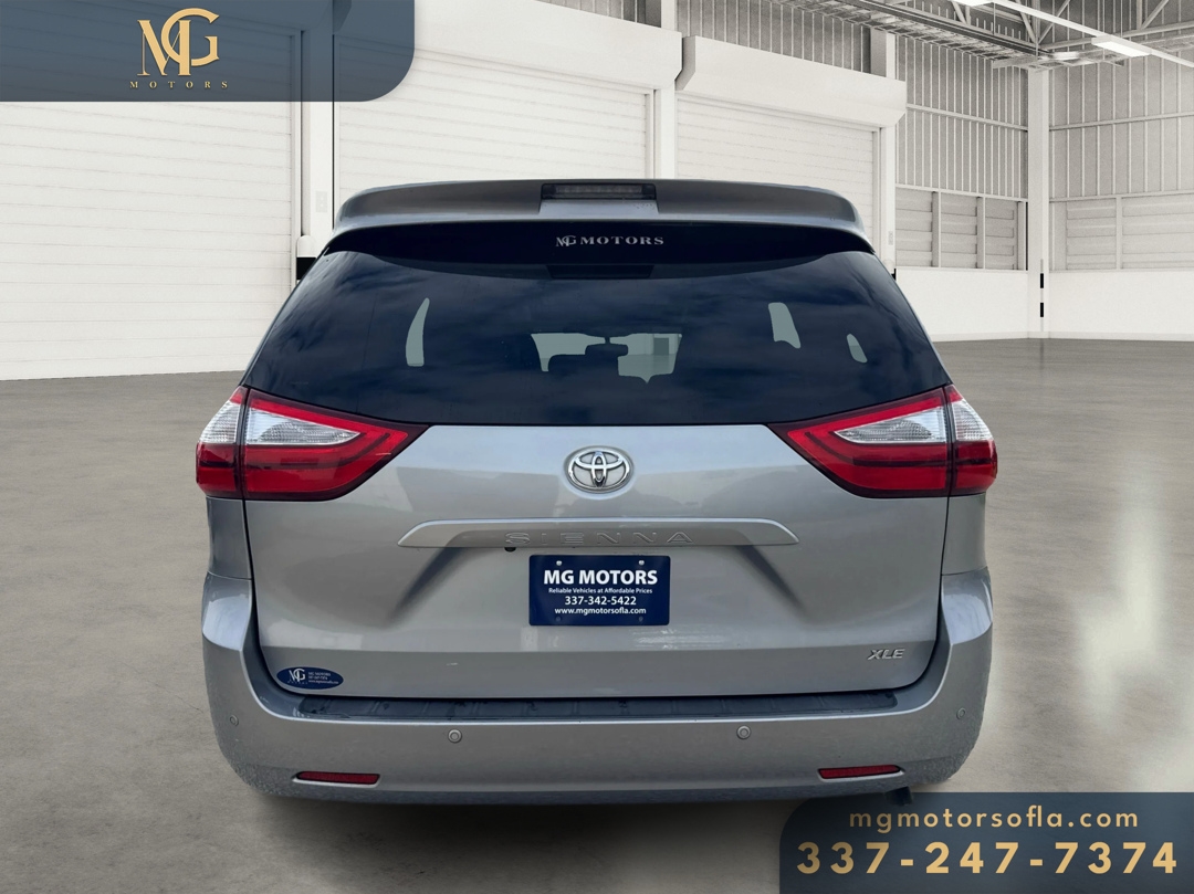 Toyota Sienna XLE FWD 8-Passenger V6 2016
