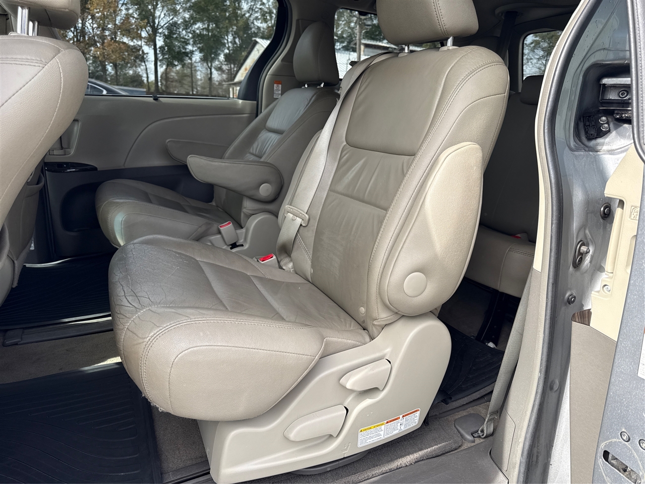 Toyota Sienna XLE FWD 8-Passenger V6 2016