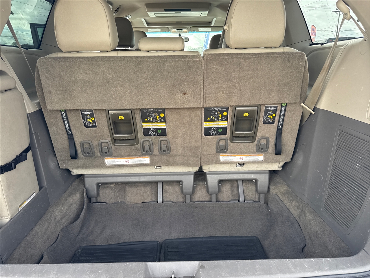 Toyota Sienna XLE FWD 8-Passenger V6 2016