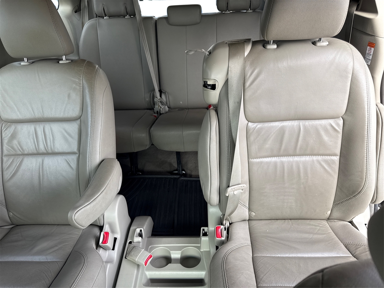 Toyota Sienna XLE FWD 8-Passenger V6 2016