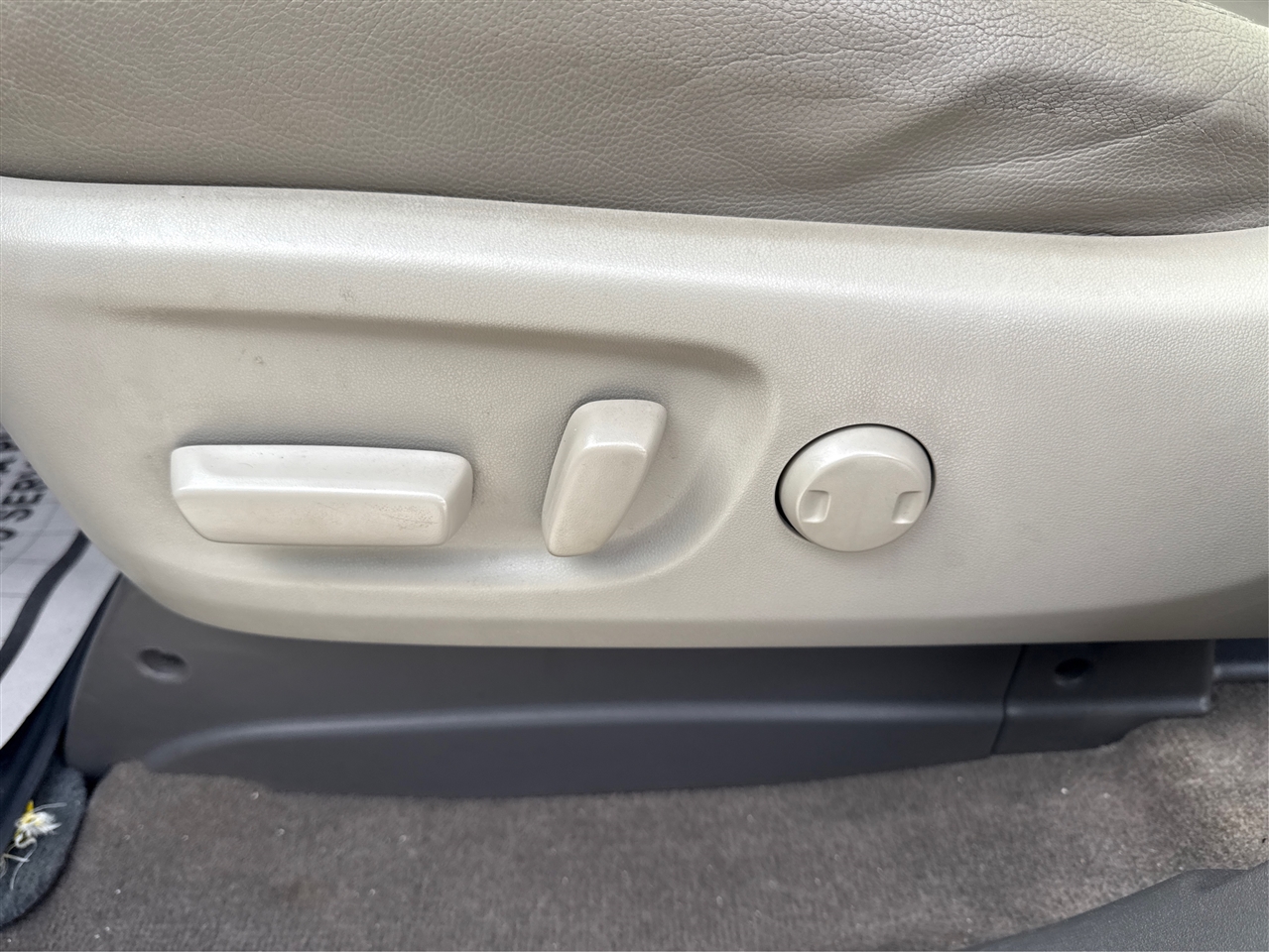 Toyota Sienna XLE FWD 8-Passenger V6 2016