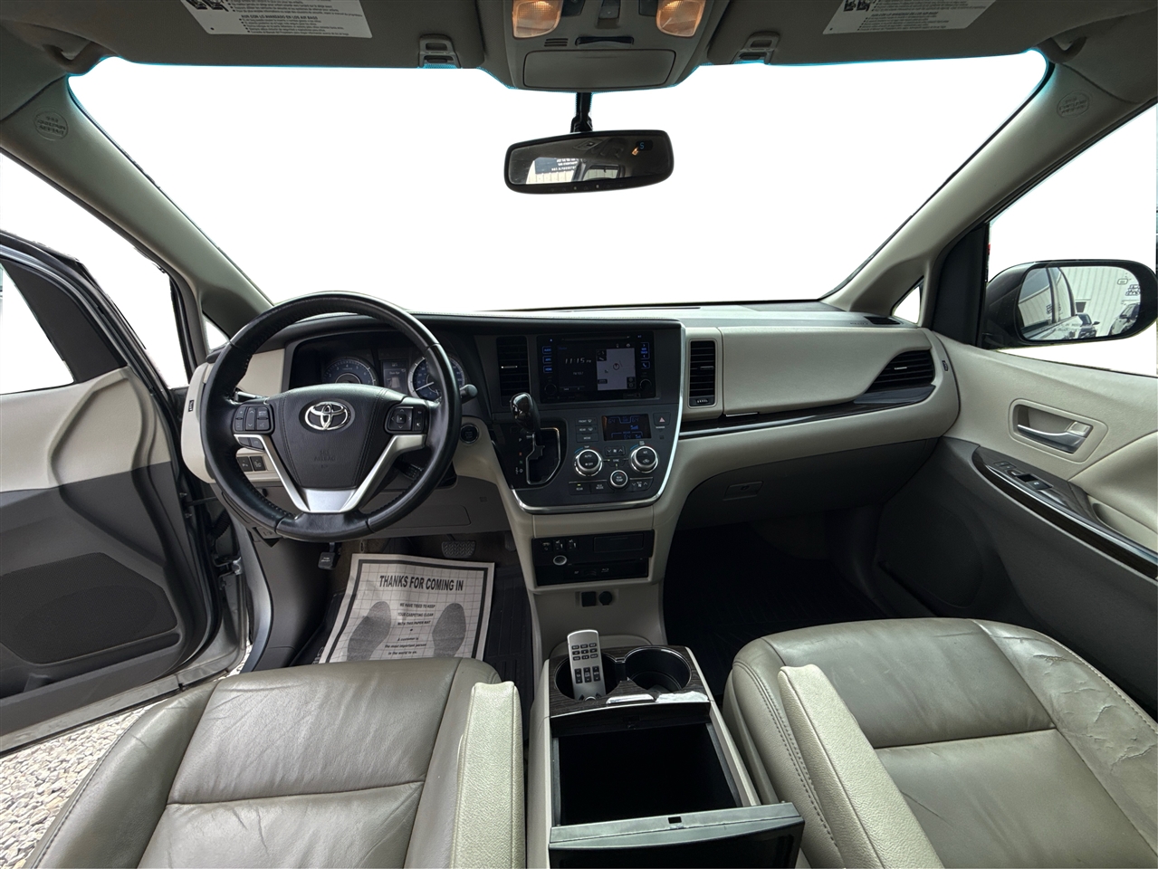 Toyota Sienna XLE FWD 8-Passenger V6 2016