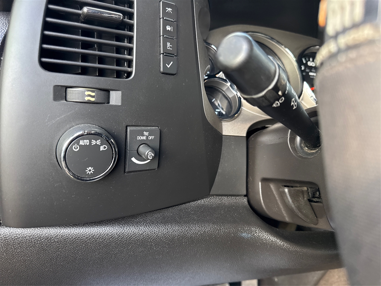 Chevrolet Silverado 1500 LT Crew Cab 4WD 2013