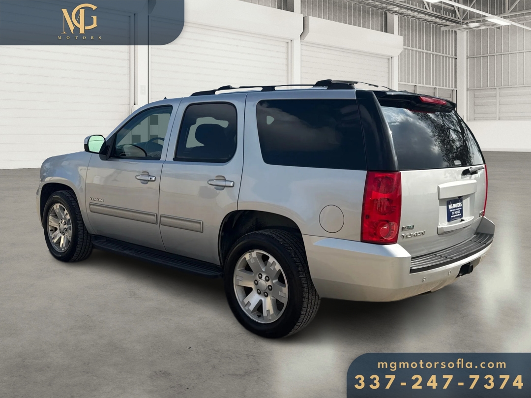 GMC Yukon SLE 2WD 2012