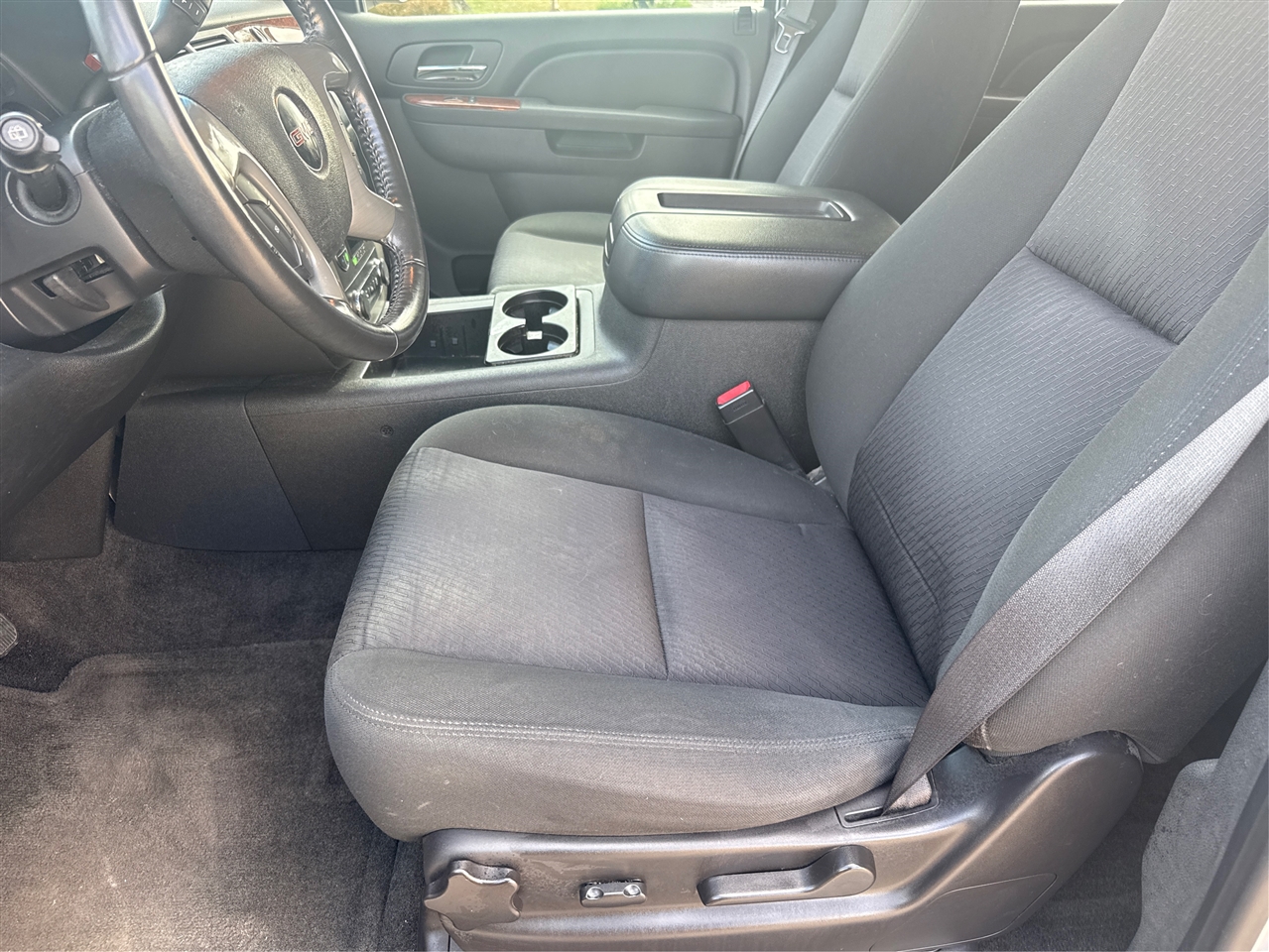 GMC Yukon SLE 2WD 2012