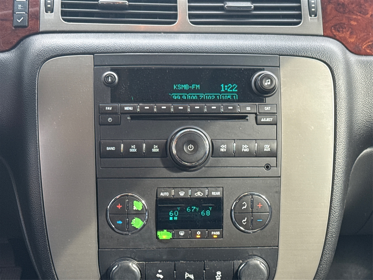 GMC Yukon SLE 2WD 2012