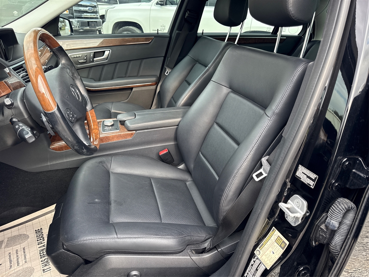 Mercedes-Benz E-Class E350 4MATIC Sedan 2012